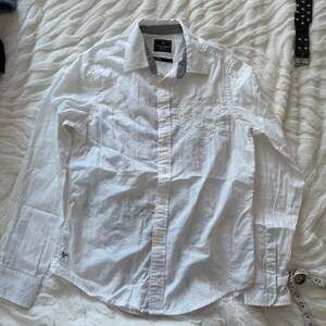 Red X Casual Shirt White Long Sleeve Button Front Men's Sz M MSRP NEW.